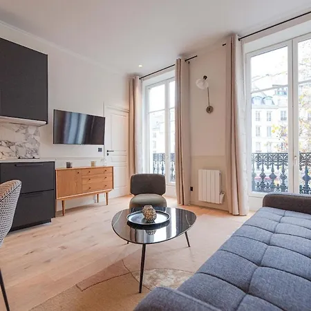 De Luxe Dans Le Centre De 2-4p Apartamento