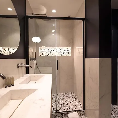 De Luxe Dans Le Centre De 2-4p Apartment
